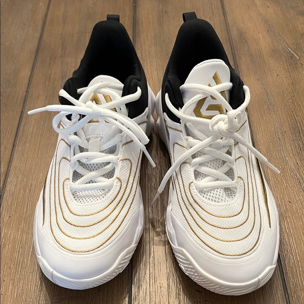 Nike Kids Sneakers White Gold Black